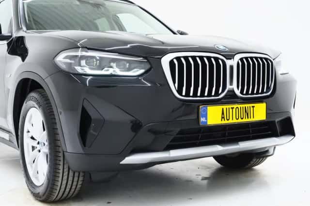 BMW X3 (2021) thumbnail 12