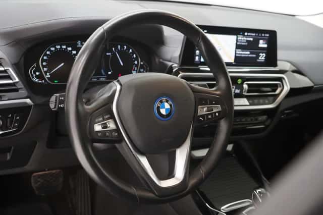 BMW X3 (2021) thumbnail 17