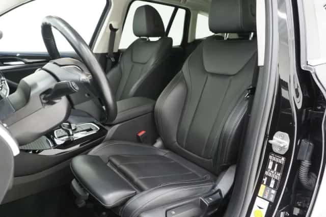 BMW X3 (2021) thumbnail 4