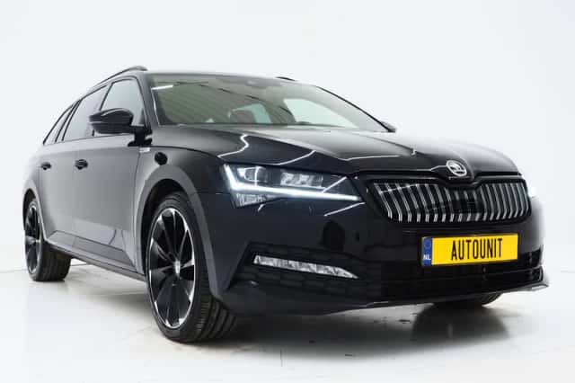 Škoda Superb (2022) thumbnail 11