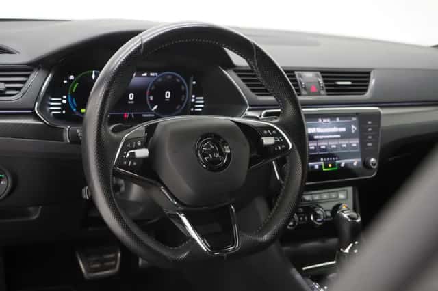 Škoda Superb (2022) thumbnail 17