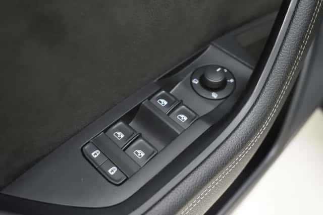 Škoda Superb (2022) thumbnail 18