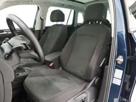Volkswagen Tiguan (2023) thumbnail 4
