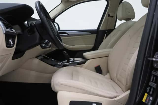 BMW X3 (2021) thumbnail 16