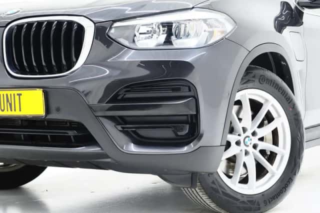 BMW X3 (2021) thumbnail 6