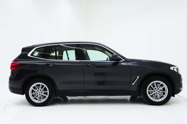 BMW X3 (2021) thumbnail 10