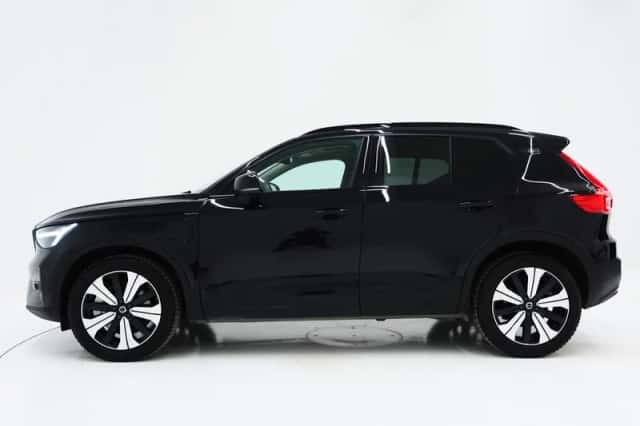 Volvo XC40 (2022) thumbnail 2