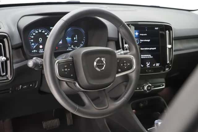 Volvo XC40 (2022) thumbnail 19