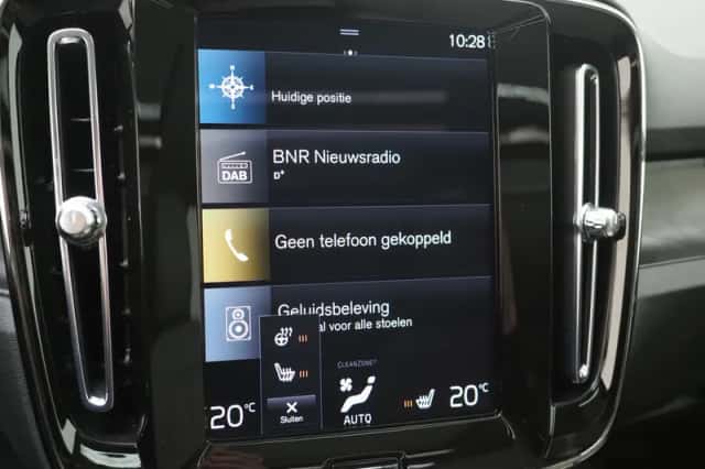 Volvo XC40 (2022) thumbnail 31