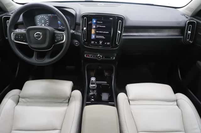 Volvo XC40 (2022) thumbnail 5