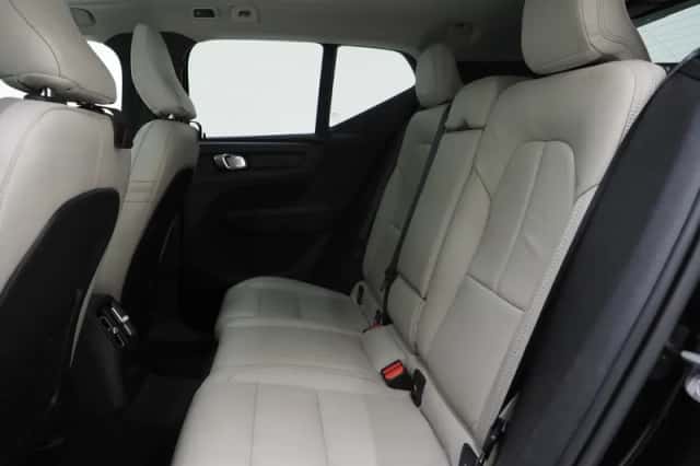 Volvo XC40 (2022) thumbnail 41