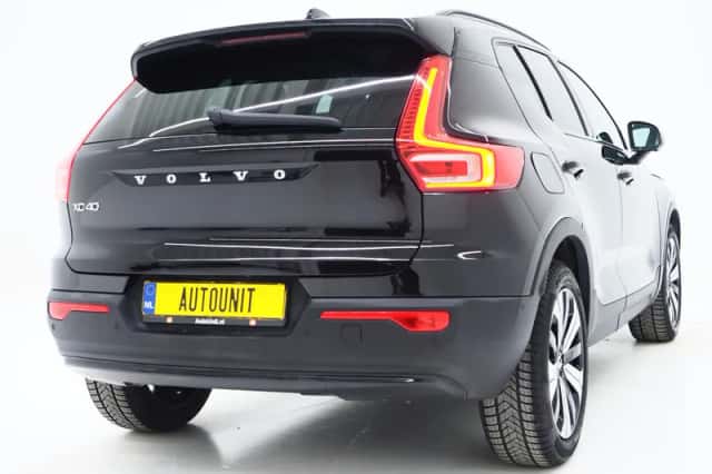 Volvo XC40 (2022) thumbnail 10