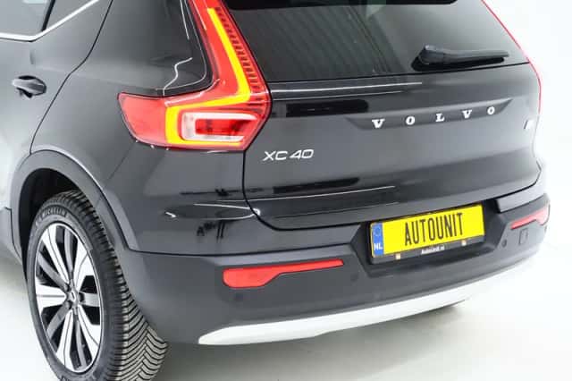 Volvo XC40 (2023) thumbnail 15