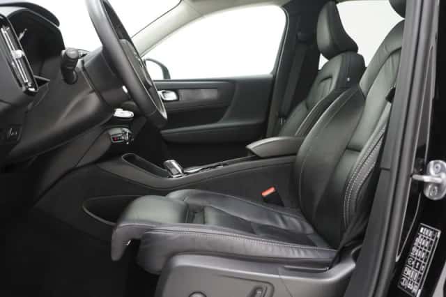 Volvo XC40 (2023) thumbnail 17