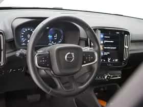 Volvo XC40 (2023) thumbnail 18