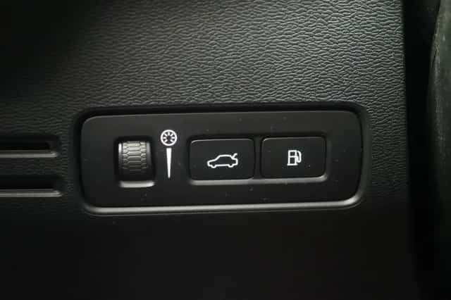 Volvo XC40 (2023) thumbnail 23