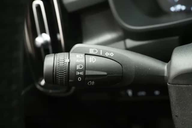 Volvo XC40 (2023) thumbnail 24