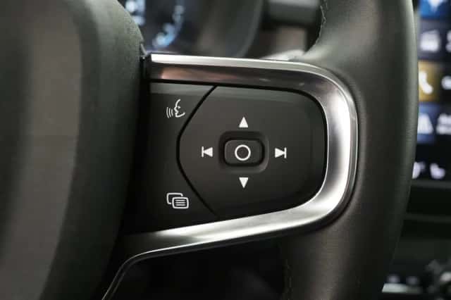 Volvo XC40 (2023) thumbnail 26