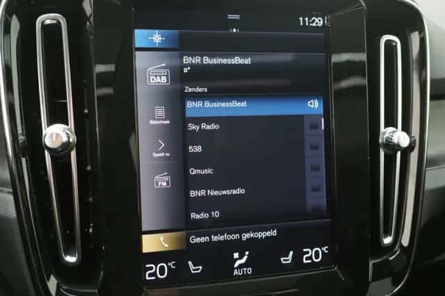 Volvo XC40 (2023) thumbnail 33