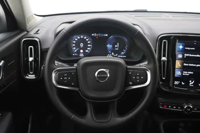 Volvo XC40 (2023) thumbnail 39