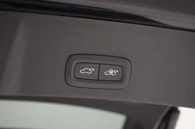 Volvo XC40 (2023) thumbnail 43