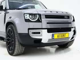 Land Rover Defender (2021) thumbnail 13