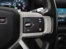 Land Rover Defender (2021) thumbnail 27