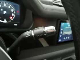 Land Rover Defender (2021) thumbnail 28