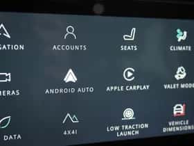 Land Rover Defender (2021) thumbnail 32