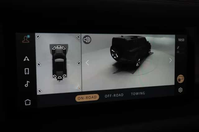 Land Rover Defender (2021) thumbnail 33