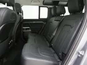 Land Rover Defender (2021) thumbnail 40