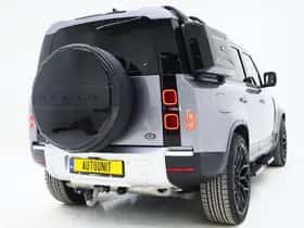 Land Rover Defender (2021) thumbnail 10