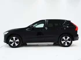 Volvo XC60 (2022) thumbnail 2