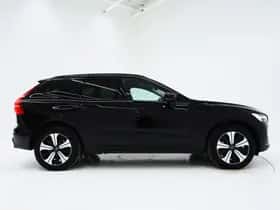 Volvo XC60 (2022) thumbnail 11