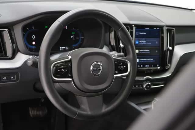 Volvo XC60 (2022) thumbnail 18