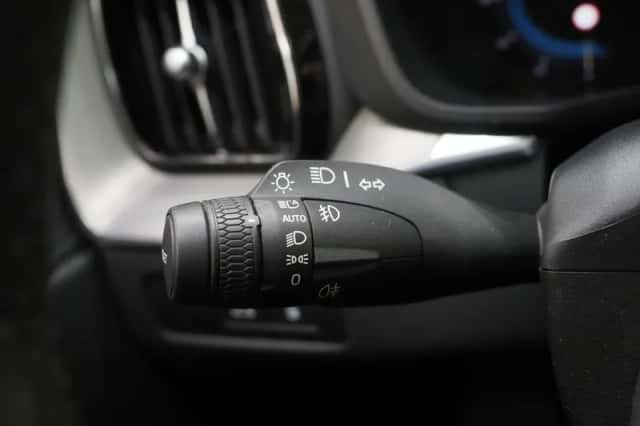 Volvo XC60 (2022) thumbnail 23