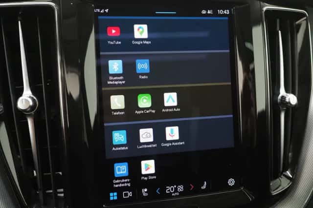 Volvo XC60 (2022) thumbnail 31