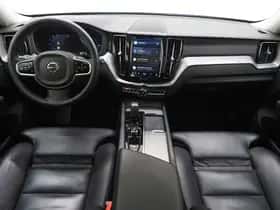 Volvo XC60 (2022) thumbnail 5