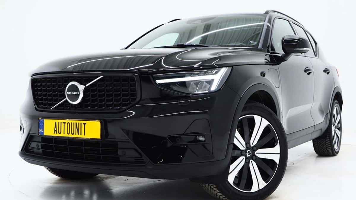 Volvo XC40 (2022) — foto 1