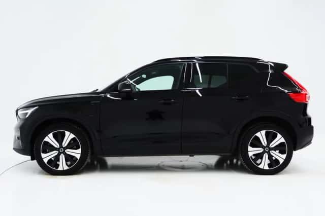 Volvo XC40 (2022) thumbnail 2
