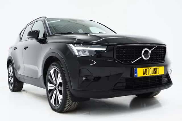 Volvo XC40 (2022) thumbnail 11