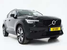Volvo XC40 (2022) thumbnail 10
