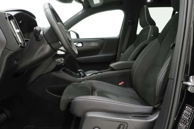 Volvo XC40 (2022) thumbnail 17