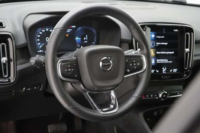 Volvo XC40 (2022) thumbnail 18