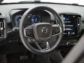 Volvo XC40 (2022) thumbnail 17
