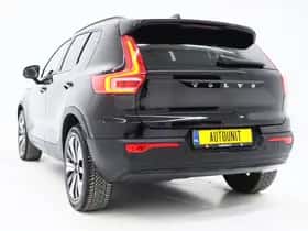 Volvo XC40 (2022) thumbnail 2