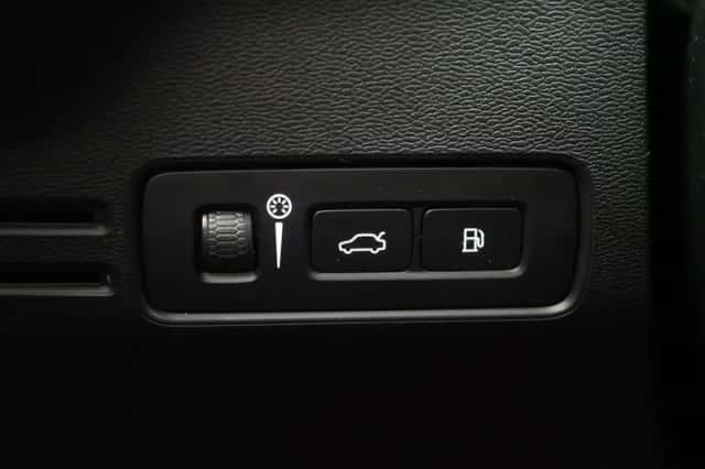 Volvo XC40 (2022) thumbnail 23