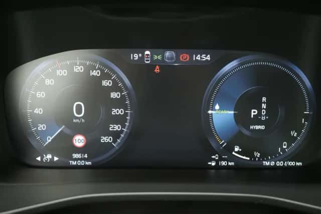 Volvo XC40 (2022) thumbnail 28