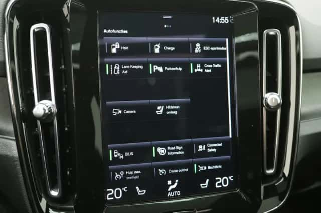 Volvo XC40 (2022) thumbnail 35