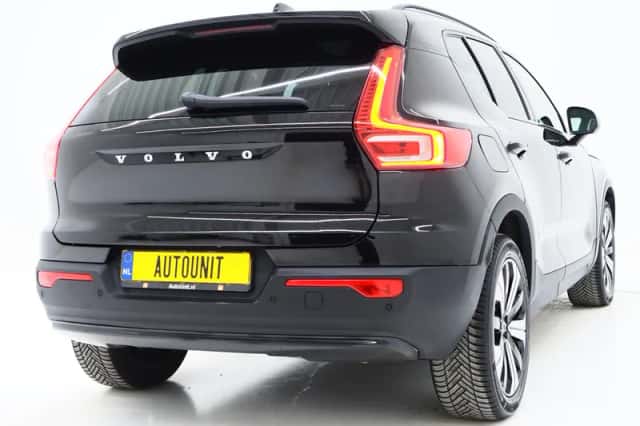 Volvo XC40 (2022) thumbnail 9